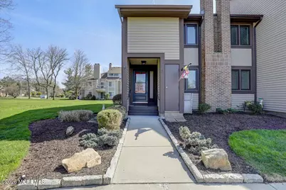 5 Chelsea Court, Sayreville, NJ 08859 - Photo 2