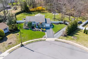 2 Darien Cir, Howell Township, NJ 07731 - Photo 42
