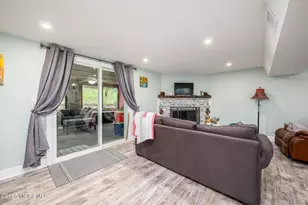 2 Darien Cir, Howell Township, NJ 07731 - Photo 26