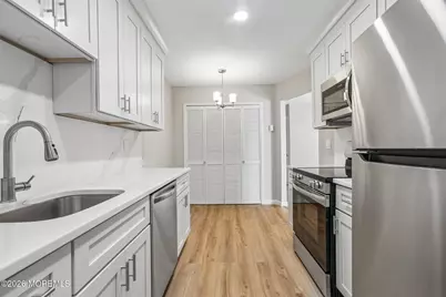 18 Pine Cluster Circle #H, Manalapan Township, NJ 07726 - Photo 1