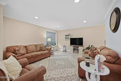 72 Overlook Way #E, Englishtown, NJ 07726 - Photo 8