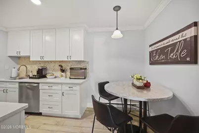 72 Overlook Way #E, Englishtown, NJ 07726 - Photo 6