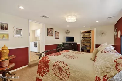 194 Park Place, Belford, NJ 07718 - Photo 16