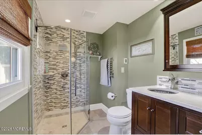 194 Park Place, Belford, NJ 07718 - Photo 18