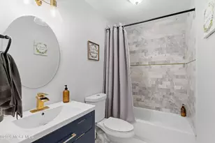 1018B Aberdeen Dr, Lakewood, NJ 08701 - Photo 10