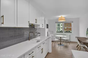 28 Riverside Ave, Red Bank, NJ 07701 - Photo 12