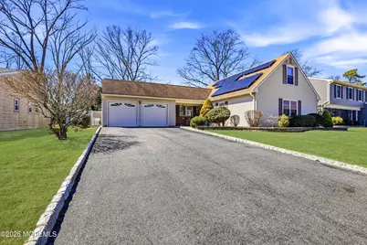 5 Berkshire Drive, Howell Township, NJ 07731 - Photo 2