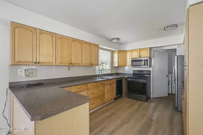 70 Harrington Circle, Willingboro, NJ 08046 - Photo 8