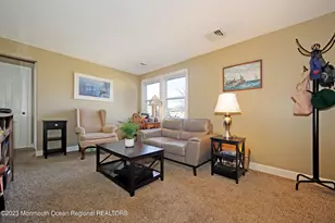 14 Oldfield Pl, Red Bank, NJ 07701 - Photo 4