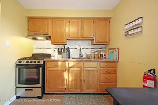 14 Oldfield Pl, Red Bank, NJ 07701 - Photo 12