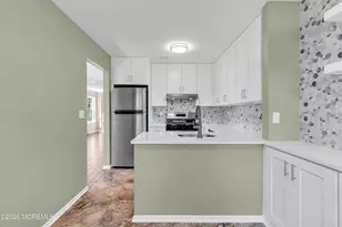 8 Mainbraid Ct, Tinton Falls, NJ 07753 - Photo 16