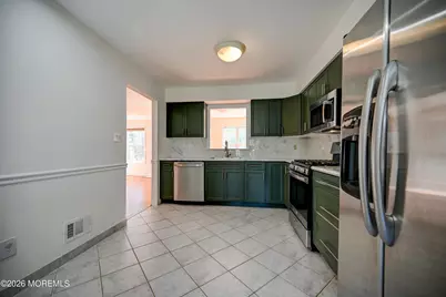 214 Paddington Court #6-4, Manalapan Township, NJ 07726 - Photo 10