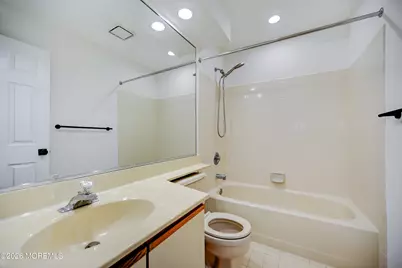 214 Paddington Court #6-4, Manalapan Township, NJ 07726 - Photo 32