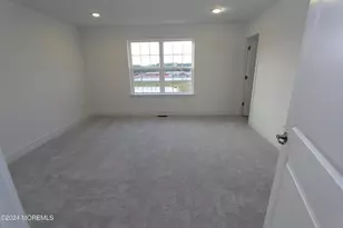 35 Crimson Dr, Manalapan Township, NJ 07726 - Photo 4