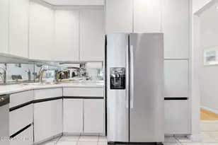 38 Carriage Pl, Edison, NJ 08820 - Photo 18