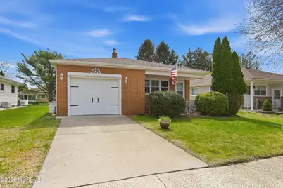 7 Pavilion Street, Toms River Township, NJ 08757 - Photo 2