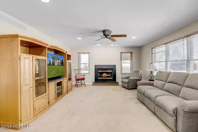 27 Regency Way, Manalapan Township, NJ 07726 - Photo 12