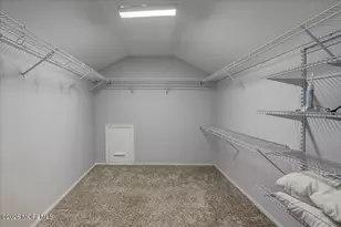 27 Regency Way, Manalapan Township, NJ 07726 - Photo 20