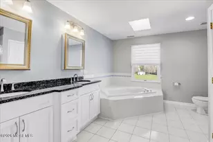 27 Regency Way, Manalapan Township, NJ 07726 - Photo 18