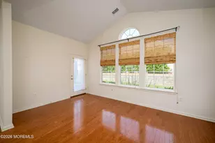 33 Cromwell Ln, Jackson, NJ 08527 - Photo 8