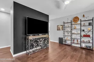 19 W Pkwy Pl, Holmdel, NJ 07733 - Photo 34