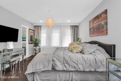 19 W Parkway Place, Holmdel, NJ 07733 - Photo 24