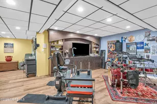 19 W Pkwy Pl, Holmdel, NJ 07733 - Photo 36