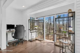 19 W Pkwy Pl, Holmdel, NJ 07733 - Photo 10