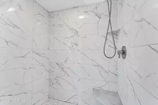 19 W Pkwy Pl, Holmdel, NJ 07733 - Photo 30