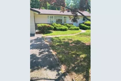 11 1/2 Edgewater Drive, Matawan, NJ 07747 - Photo 1