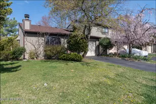 175 Penn Ct, Matawan, NJ 07747 - Photo 2