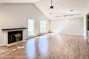 159 Tanglewood Pl, Morganville, NJ 07751 - Photo 6