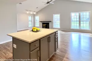 159 Tanglewood Pl, Morganville, NJ 07751 - Photo 8