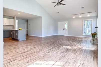 159 Tanglewood Place, Morganville, NJ 07751 - Photo 4