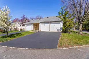 63 Winthrop Rd, Monroe Township, NJ 08831 - Photo 1