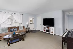 11 Shevchenko Ave, Cream Ridge, NJ 08514 - Photo 4