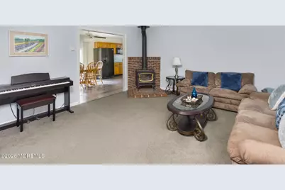 11 Shevchenko Avenue, Cream Ridge, NJ 08514 - Photo 6