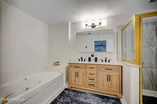 235 Shinnecock Dr, Manalapan Township, NJ 07726 - Photo 20