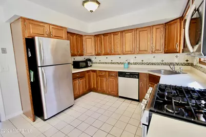 1617 Woodfield Avenue, Wall Township, NJ 07753 - Photo 4