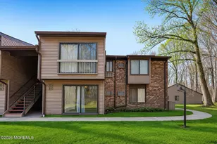 93 Lexington Ct, Red Bank, NJ 07701 - Photo 4