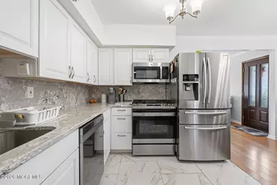 52 Galewood Drive #637, Matawan, NJ 07747 - Photo 4