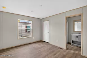 228 Maple St, Robbinsville Township, NJ 08691 - Photo 6