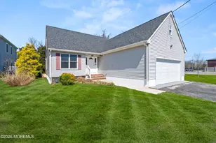 7 Lake Ave, Island Heights, NJ 08732 - Photo 2