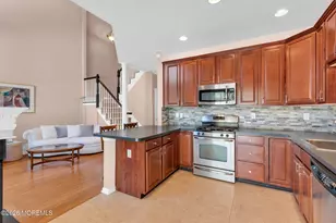 35 Chatsworth Rd, Manalapan Township, NJ 07726 - Photo 16