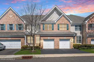 35 Chatsworth Rd, Manalapan Township, NJ 07726 - Photo 2