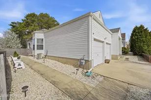 76 Summerhill Dr, Manahawkin, NJ 08050 - Photo 4