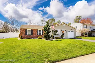 45 Pine Needle St, Howell Township, NJ 07731 - Photo 2