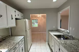 143 Tanglewood Pl, Morganville, NJ 07751 - Photo 8