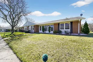 1263B Hamilton Ct, Lakewood, NJ 08701 - Photo 4