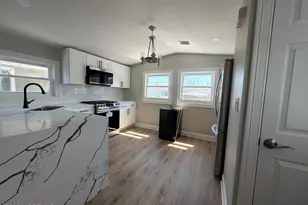 18 Mary Ann Ct, Hazlet Township, NJ 07734 - Photo 4